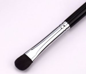 Eigshow Beauty E840 Pędzel do nakładania cieni do powiek 2