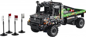 LEGO Technic Ciężarówka Mercedes-Benz Zetros z napędem na 4 koła (42129) 5