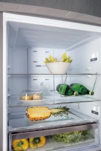 Lodówka Whirlpool WB70E 973 X 6