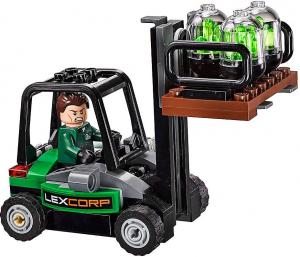 LEGO DC Super Heroes Przechwycenie kryptonitu (76045) 4