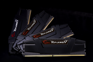 Pamięć G.Skill Ripjaws V, DDR4, 32 GB, 3200MHz, CL14 (F4-3200C14Q-32GVK) 1