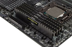 Pamięć Corsair Vengeance LPX, DDR4, 32 GB, 3000MHz, CL15 (CMK32GX4M4C3000C15) 6