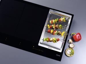 Miele KMTY Gourmet-Teppan Yaki Umożliwia wyjątkowe smażenie na płytach indukcyjnych 2