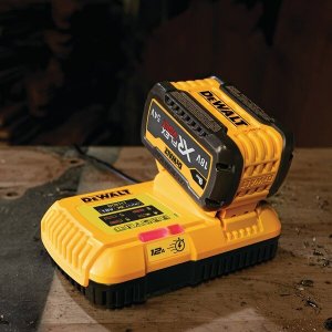 Dewalt Ładowarka DCB117-QW – Szybkie ładowanie dla akumulatorów 18V 2