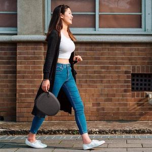 Spigen Pokrowiec Klasden Pouch do AirPods Max czarny 12