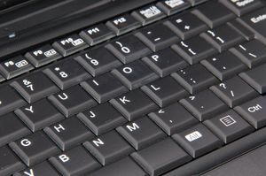 Laptop Fujitsu Laptop Fujitsu Lifebook A561 i5-2520M 8 GB 240 SSD 15,6" HD+ W7Pro A- (NoCam) S/N: R2700683 12