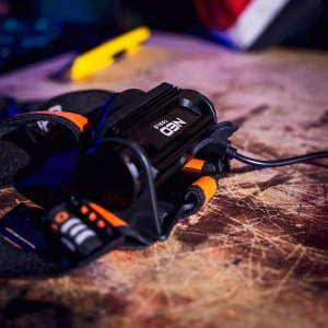 Latarka czołowa Neo 99-028 5