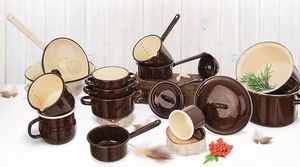 Orion Garnek garnuszek kubek emaliowany 1,2L BRĄZOWY z uchwytem i dzióbkiem 4