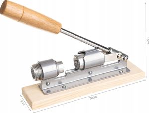 Iso Trade Dziadek do orzechów na podstawce 9