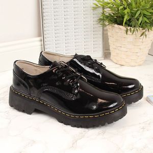 Filippo Glany skórzane damskie lakierowane czarne McKey 39 4