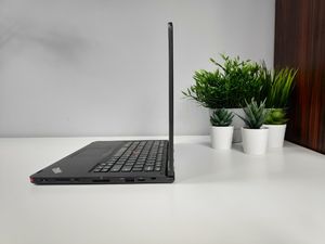 Laptop Lenovo Lenovo ThinkPad Yoga 12 i5 8GB RAM 240GB SSD FHD Dotykowy Matryca Win10 2