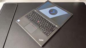 Laptop Lenovo ThinkPad X270 i7 8BGB RAM 240GB SSD Intel FHD Windows 10 Pro 3