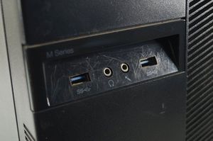 Komputer Lenovo ThinkCentre M93p TW Intel Core i5-4570 16 GB 240 GB SSD Windows 10 Pro 6