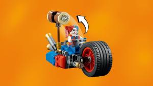 LEGO DC Super Heroes Pościg w Gotham City (76053) 16