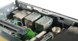 Komputer HP EliteDesk 800 G2 DM Intel Core i5-6500T 8 GB 240 GB SSD Windows 10 Home 6