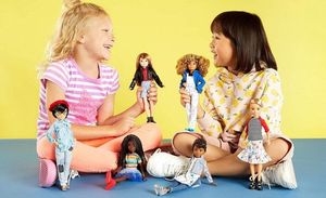 Lalka Barbie Mattel Creatable World z brązowymi włosami (GGT68) 5