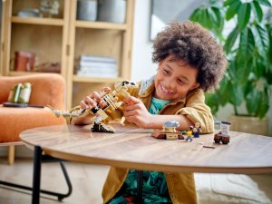 LEGO Jurassic World Wystawa skamieniałości tyranozaura (76940) 2