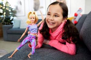 Lalka Barbie Mattel Made to Move - Kwiecista gimnastyczka, różowy strój (FTG80/GXF04) 7