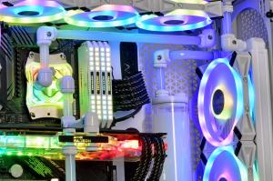 Komputer Action Actina Custom Ryzen 9 5950X, 32 GB, Radeon RX 6900 XT, 1 TB M.2 PCIe Windows 10 Pro 10