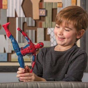 Figurka Hasbro Spiderman Homecoming - EYE FX Electronic Spider-Man B9693 8