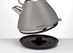Czajnik Morphy Richards Pyramid Accents 3