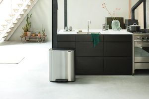 Kosz na śmieci Brabantia na pedał srebrny 7