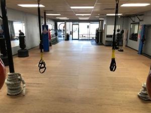 Fit4Med Gruba Mata Puzzle Fitness Pod Sprzęt Siłowni 4Szt 60x60cm 1,2cm grubości 10