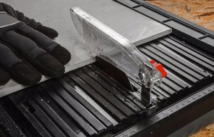 Graphite Przecinarka do płytek Energy + 18V 58GE138 + akumulator 4 Ah z ładowarką 58GE132 8