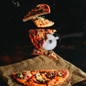 Excellent Houseware Nóż okrągły stalowy do pizzy z osłonką, radełko do krojenia, porcjowania, 20,5 cm 2