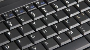 Laptop Fujitsu Laptop Fujitsu Lifebook A574 i3-4000M 4 GB 240 SSD 15,6" HD W10Pro A- (NoCam) S/N: R3Z16458 12