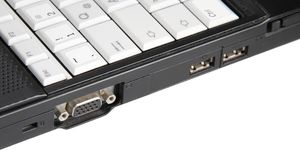 Laptop Fujitsu Laptop Fujitsu Lifebook A561 i5-2520M 4 GB 320 HDD 15,6" HD+ W7Pro A- (NoCam) S/N: R2X00320 12