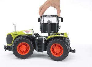 Bruder Traktor Claas Xerion 5000 (03015) 6