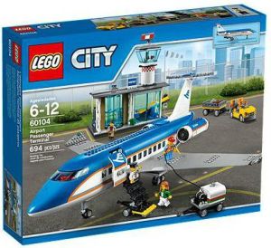 LEGO Lotniskowy Terminal Pasażerski (60104) 1