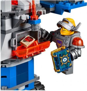 LEGO Nexo Knights Pojazd Axla (70322) 6