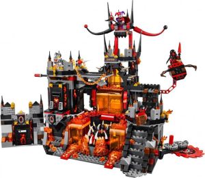 LEGO Nexo Knights Wulkaniczna kryjówka Jestro (70323) 3