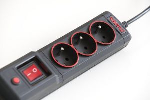 Listwa zasilająca Armac Multi M3+3 przeciwprzepięciowa 6 gniazd 4.5 m czarny (M33/45/CZ) 2