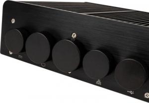 Obudowa Akasa Pascal TN (A-NUC67-M1B) 6