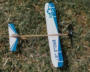 Goki Samolot do składania Eagle Jet 3