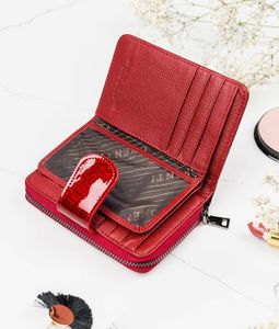 Lorenti Kup Przydasie LORENTI Pionowy, zapinany portfel damski z lakierowanej skóry naturalnej  Lorenti 9