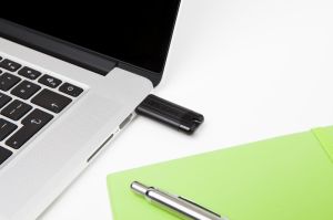 Pendrive Verbatim PinStripe, 16 GB  (49316) 5