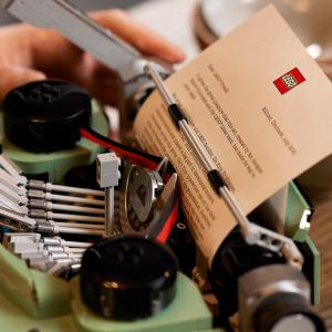 LEGO Ideas Maszyna do pisania (21327) 5