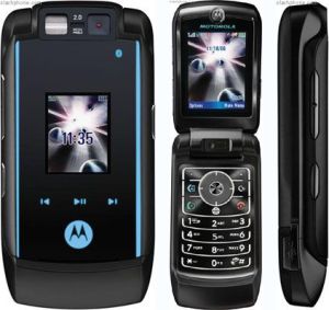 Telefon komórkowy Motorola V6 MAXX 8