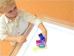 Masterkidz Akrylowy pojemnik do zabawy wodą i piaskiem 4