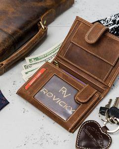 Always Wild Pionowy, zapinany portfel męski z zewnętrzną kieszonką na kartę Always Wild Nie dotyczy 6