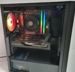 Komputer Komputery Kwadraciak Komputer gamingowy RYZEN 5-3600+ Radeon Sapphire RX 5700XT 8 GB 3