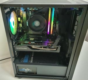 Komputer Komputery Kwadraciak Komputer gamingowy RYZEN 5-3600+ Radeon Sapphire RX 5700XT 8 GB 6