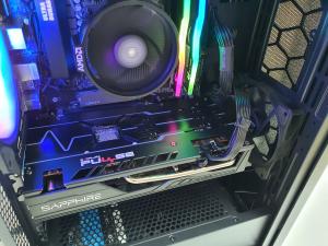 Komputer Komputery Kwadraciak Komputer gamingowy RYZEN 5-3600+ Radeon Sapphire RX 5700XT 8 GB 7