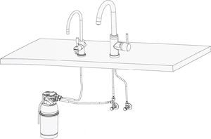 Brita MyPure Professional C150 z butelką firmową 11