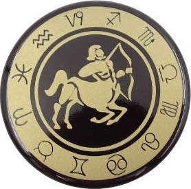 Giftdeco Strzelec - znak zodiaku - magnes. Śr. 6cm; metal emaliowany 1