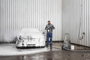 Myjka ciśnieniowa Karcher HD 6/15 M Plus (1.150-932.0) + Detergenty 5